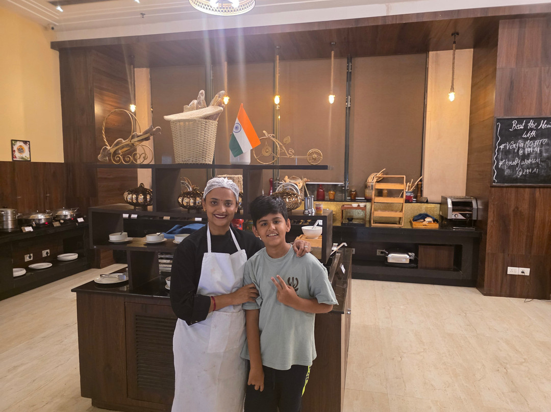 Golden Suites Gurugram主图