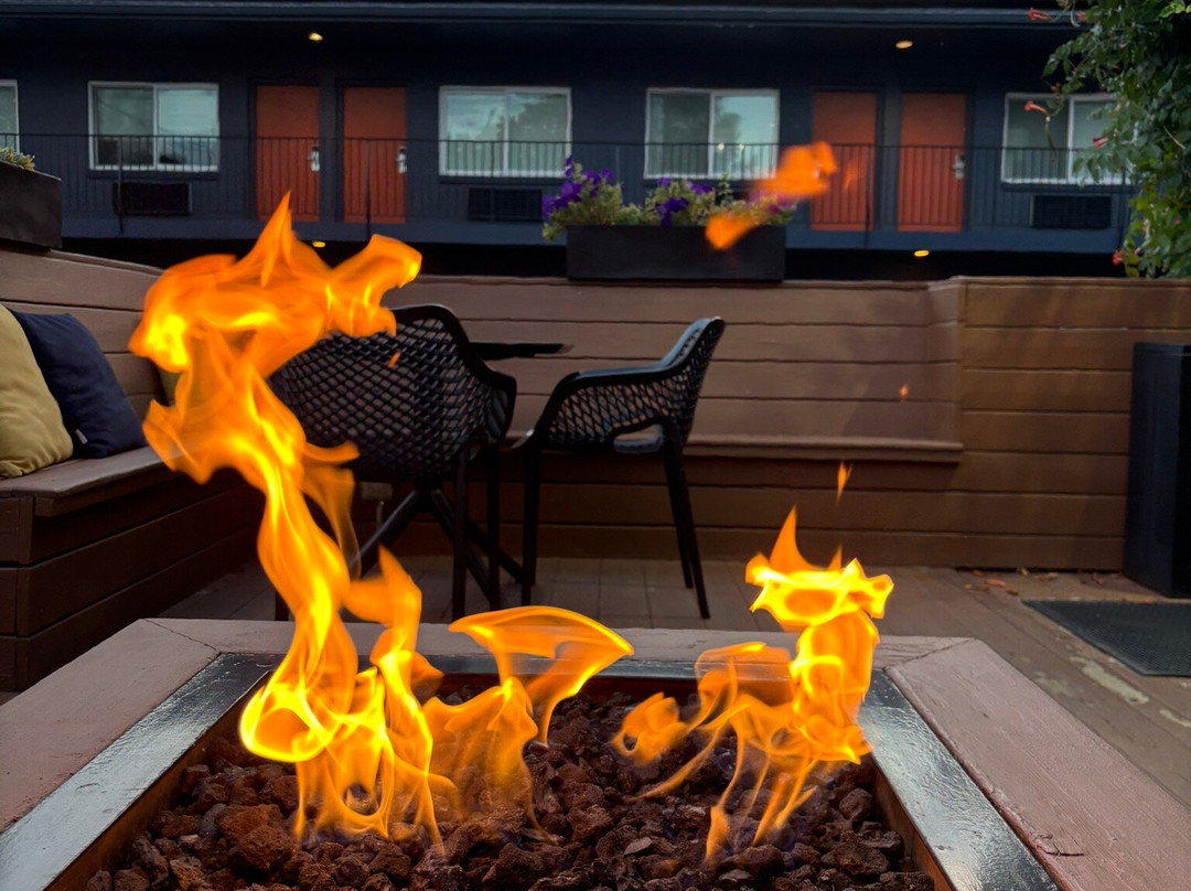 Basecamp Boulder主图