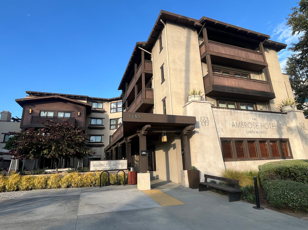 阿姆布罗斯酒店主图