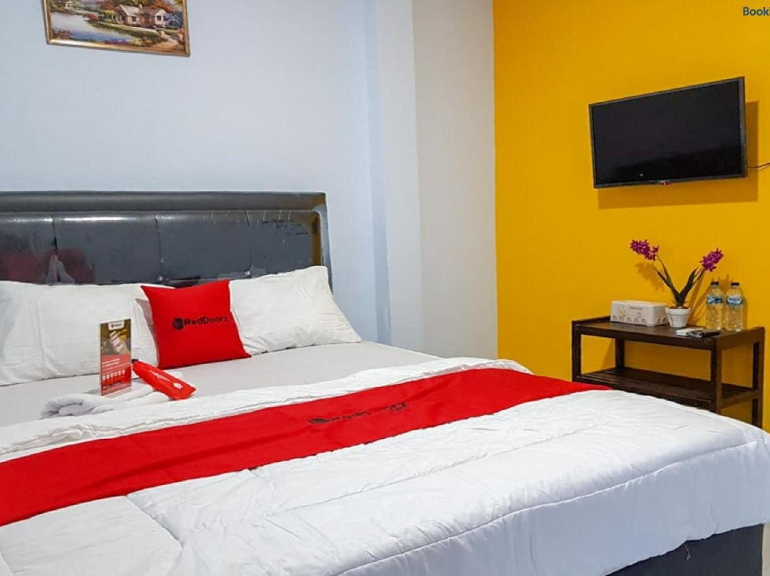 RedDoorz near RSUD Kota Luwuk