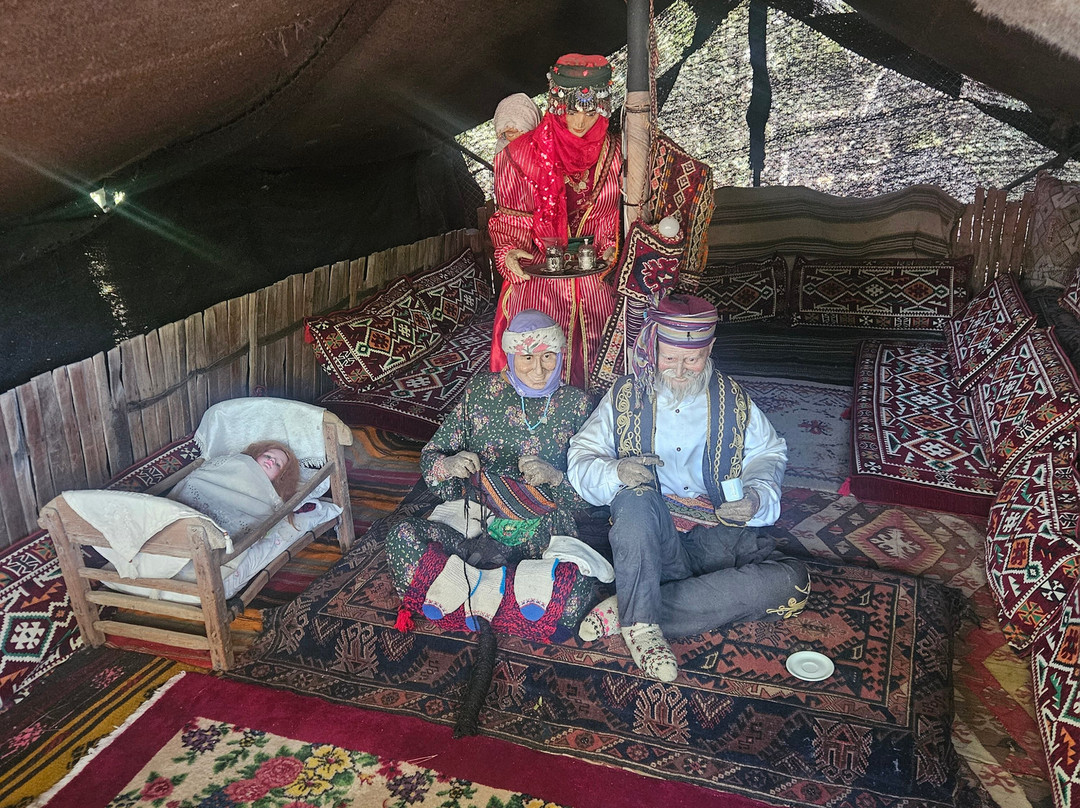 Folklorik Yoruk Parki-凯梅尔必去景点