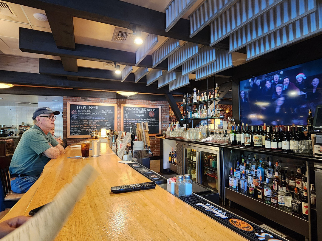 奥本恩假日酒店主图