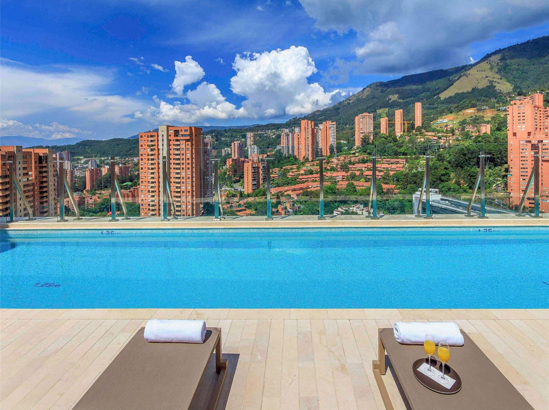 Hotel Novotel Medellin El Tesoro主图