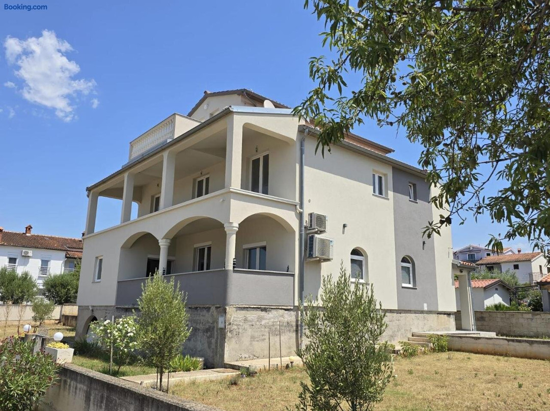 Apartments Marcons