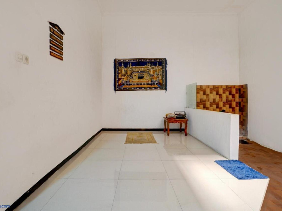 Oyo 93083 Nova Jaya 3 Homestay Syariah