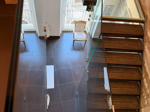 圣乔治艺术酒店主图