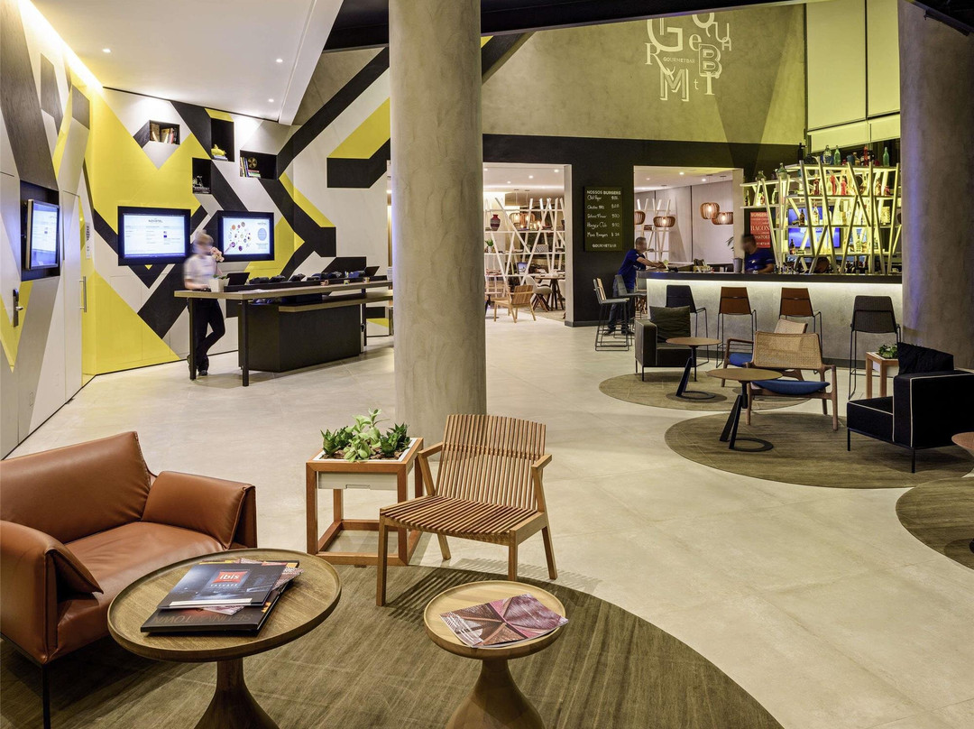 索罗卡巴诺富特酒店主图