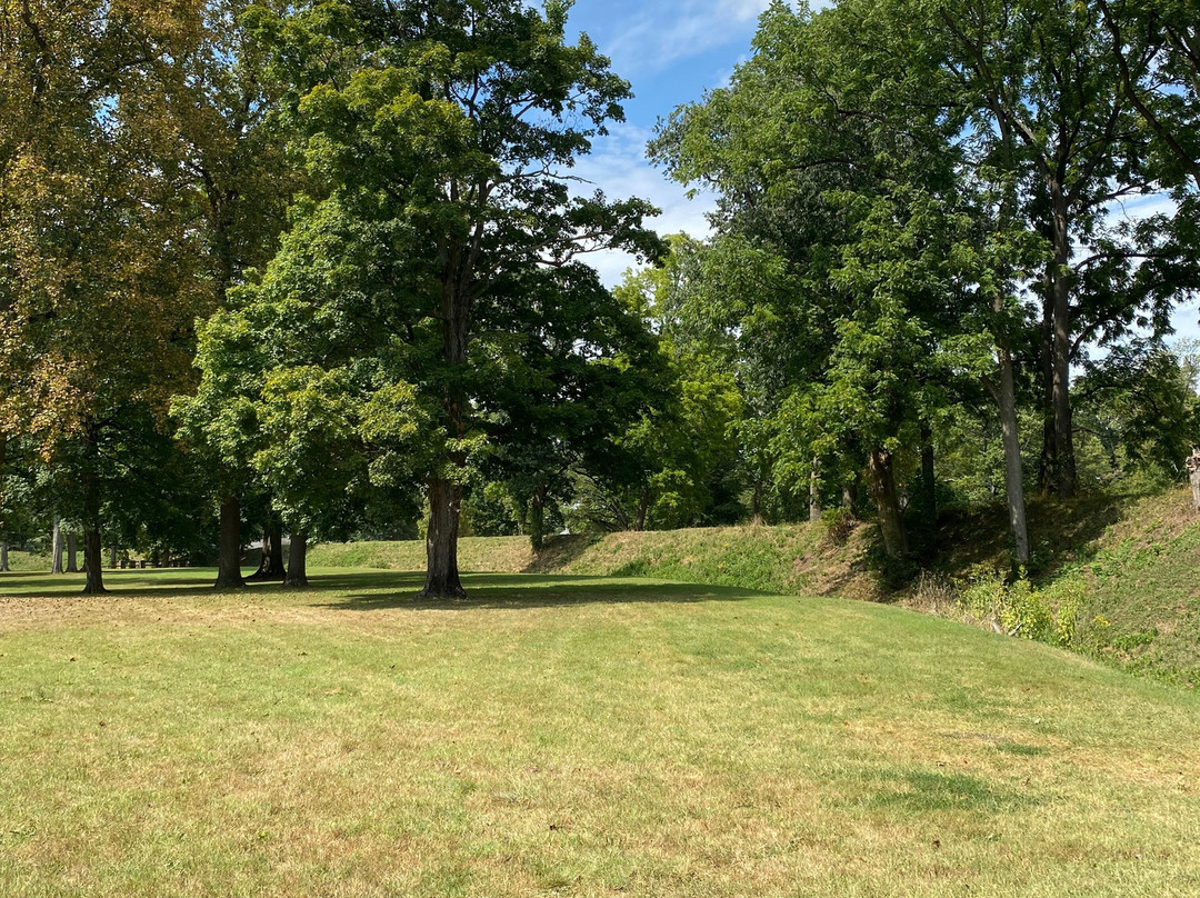 Newark Earthworks-Heath必去景点