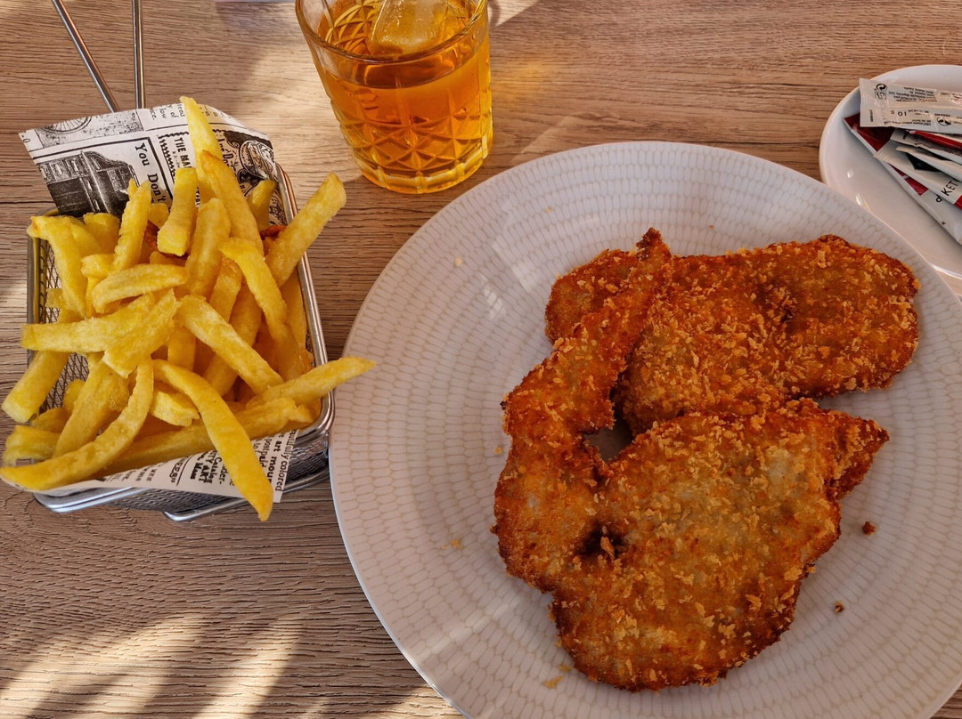 Lino Méditerranean Bistrot & Wine Bar