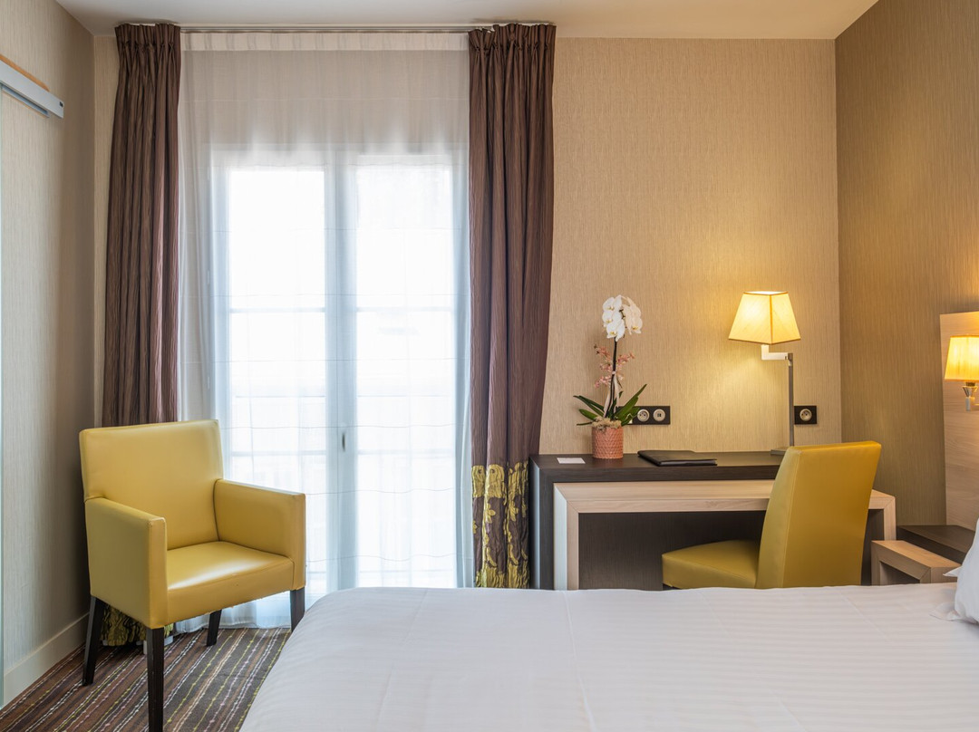 贝斯特韦斯特里谢利酒店主图