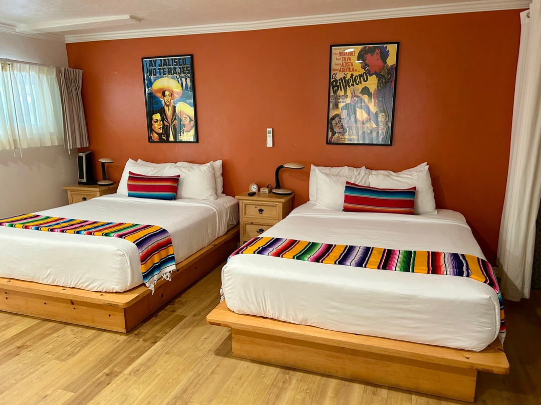 龙舌兰酒店主图