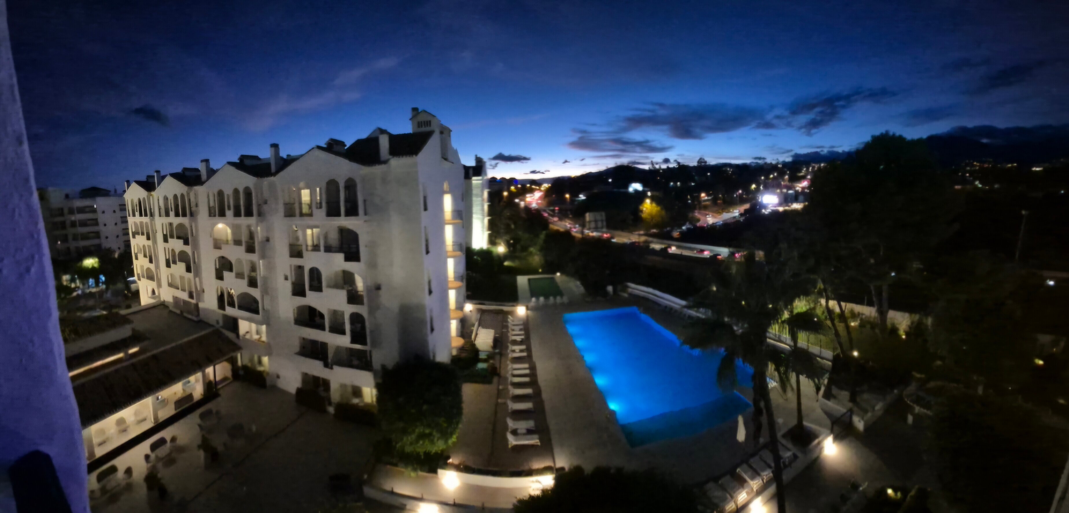 Pyr马贝拉酒店-浴室