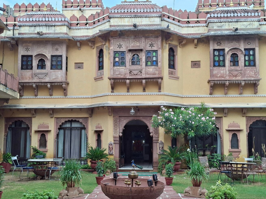 拉乌拉本斯瓦拉酒店主图