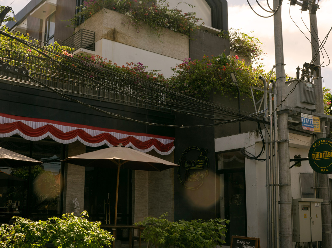 Turntable Restaurant | Steakhouse