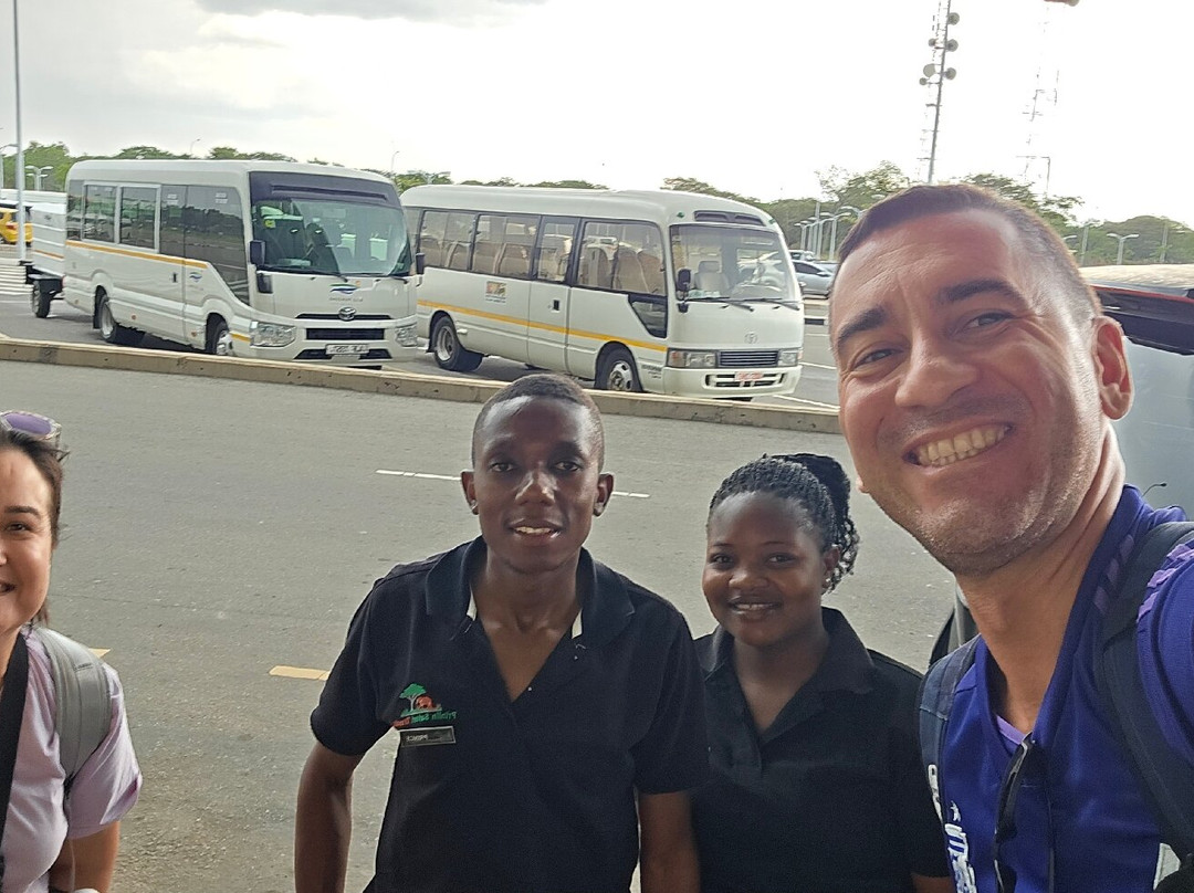 Prinlin Safari Travels-维多利亚瀑布必去景点