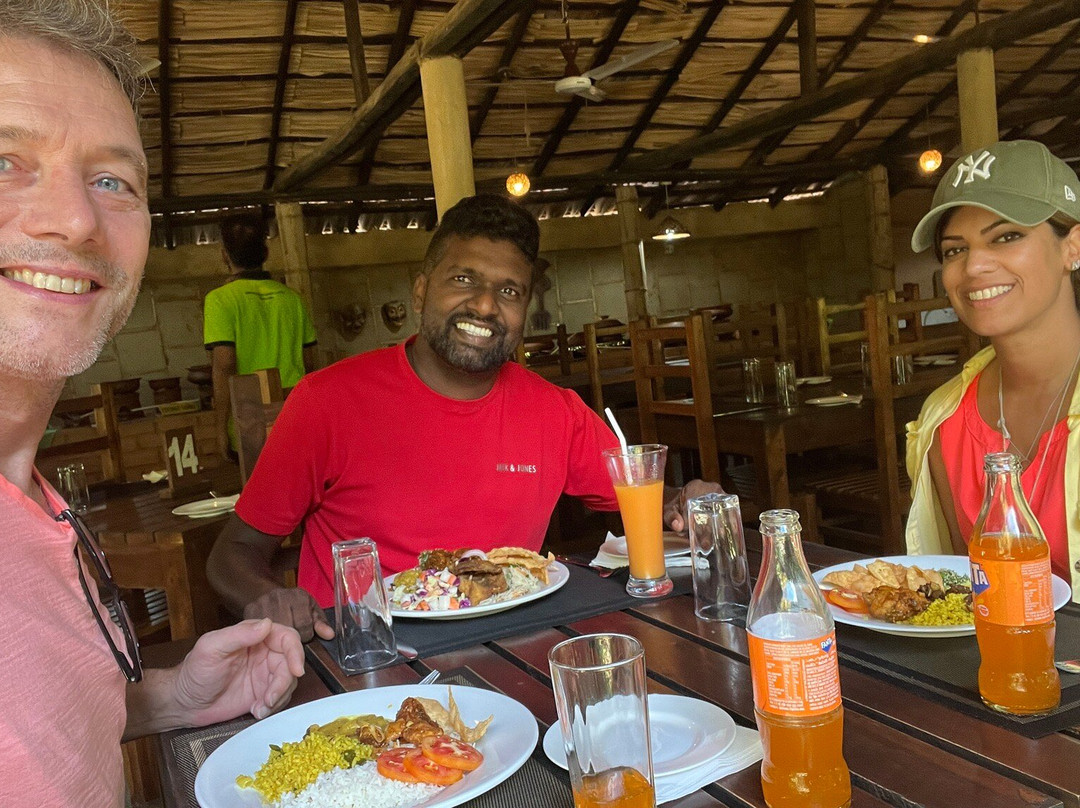 See Sri Lanka Tours-康提必去景点