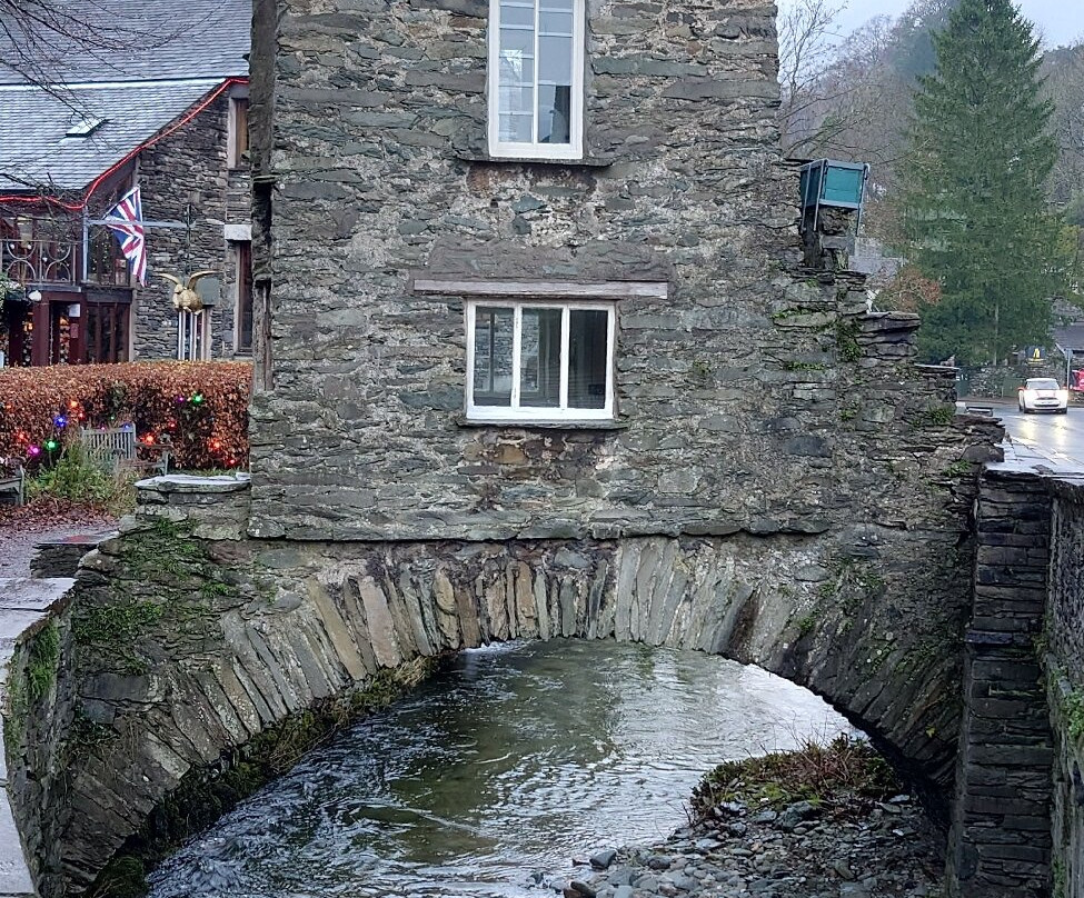 桥楼旅馆-安布赛德必去景点