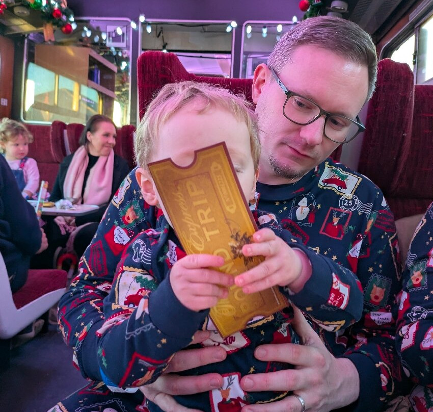 The Polar Express Train Ride at Wensleydale-Leeming Bar必去景点