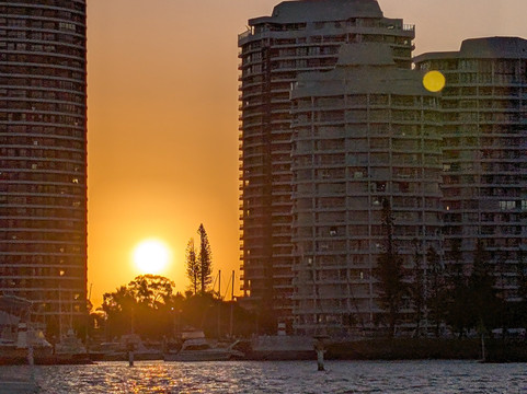 Beachcomber Charters-黄金海岸必去景点