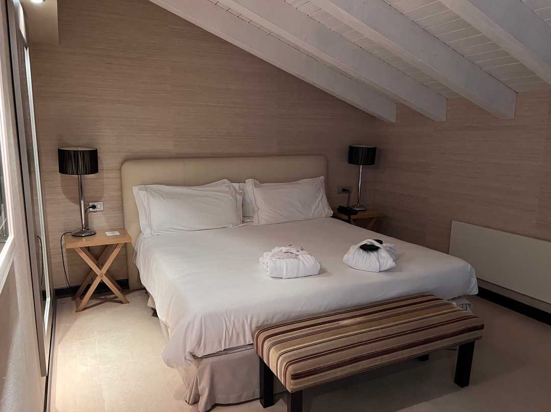 黑松露酒店主图