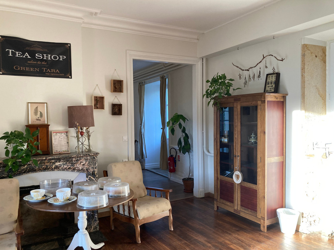 Hridaya Yoga France-Saint-Just-d'Avray必去景点