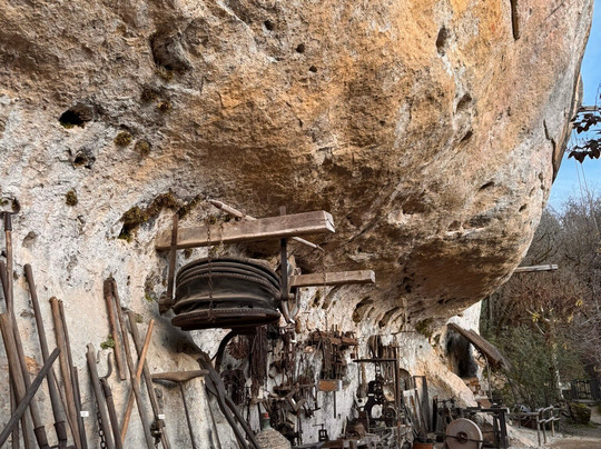 Roc de Cazelle-Les Eyzies-de-Tayac-Sireuil必去景点