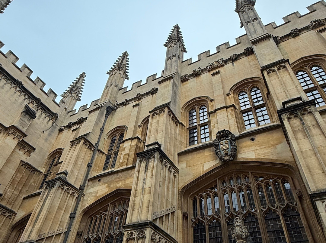 拉德克里夫图书馆-牛津必去景点