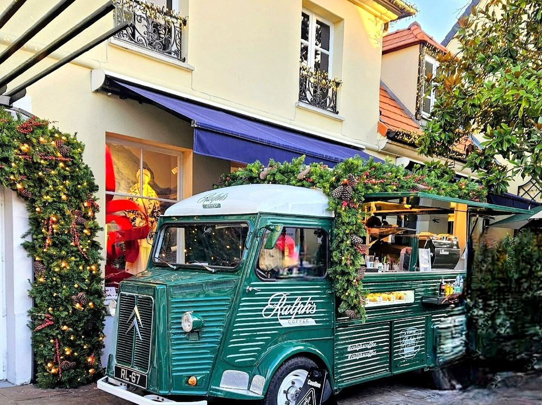 河谷购物村-Serris必去景点