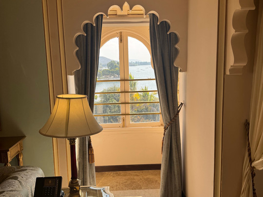 法塔赫普拉卡什皇宫饭店主图