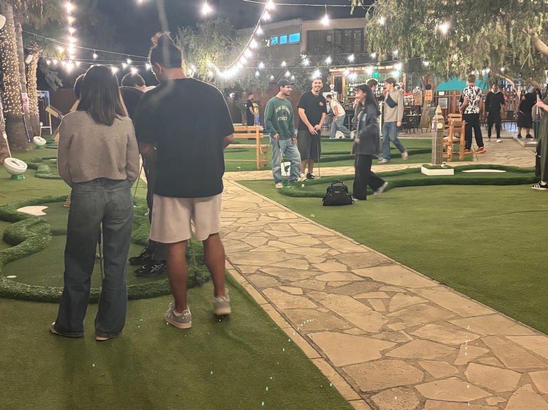 Putt Putt Mini Golf And Garden Bar-Oroklini必去景点