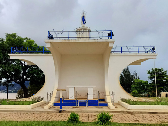 Ilot de la Vierge-Ampefy必去景点