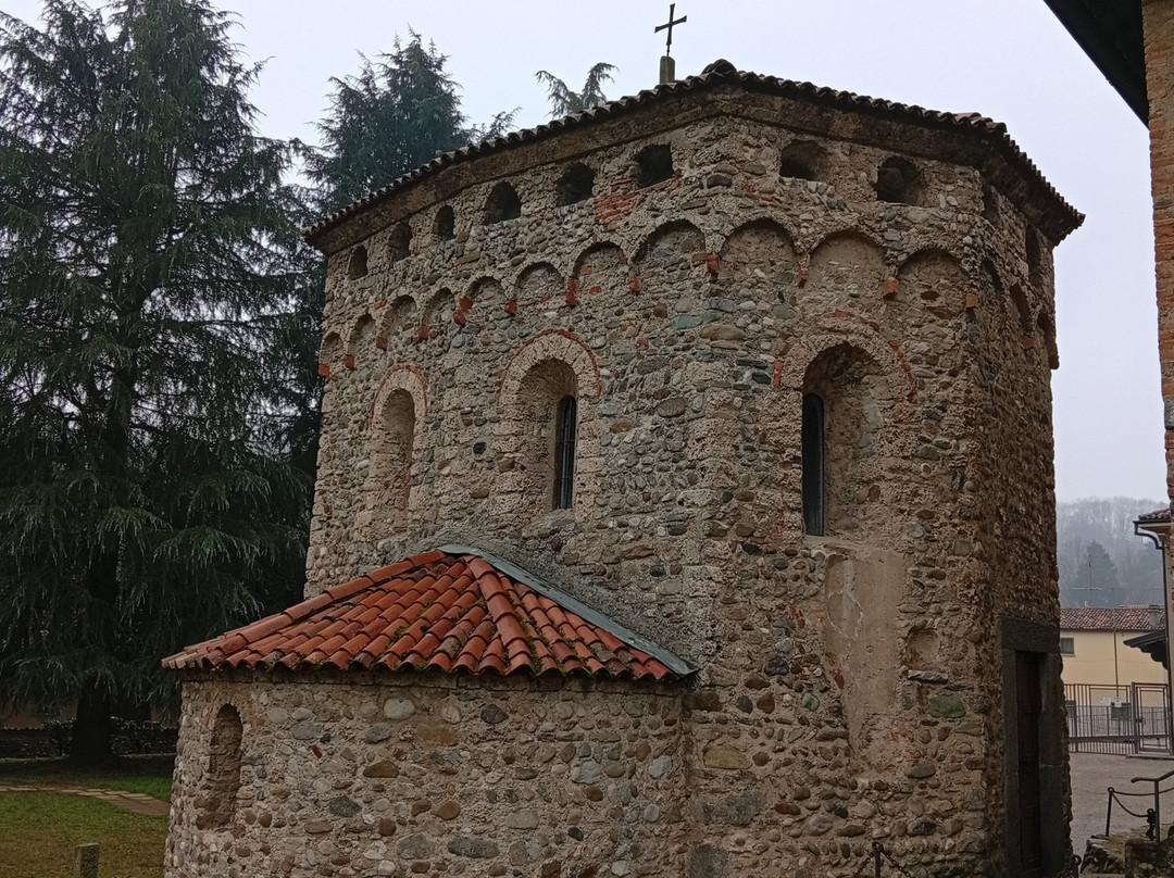 Basilica di Agliate-Carate Brianza必去景点