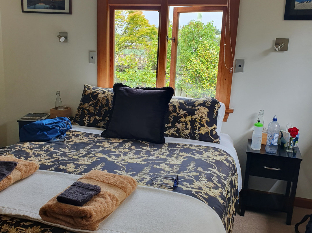 Riverside B & B主图