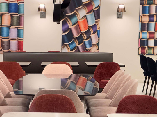 日亩帕特斯酒店主图