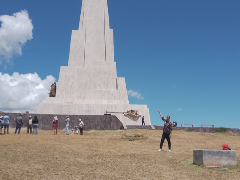 Obelisco de la Pampa de la Quinua-Ayacucho必去景点