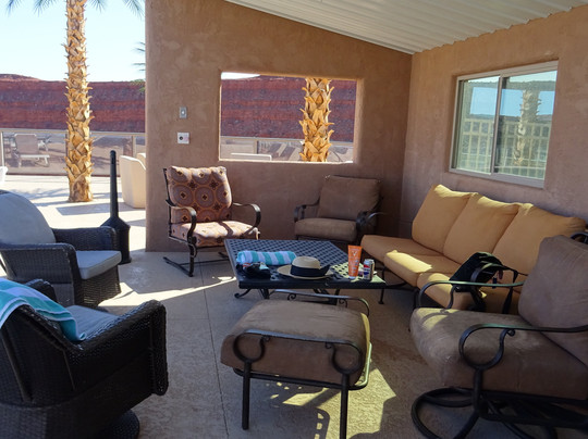 帽子岩酒店主图