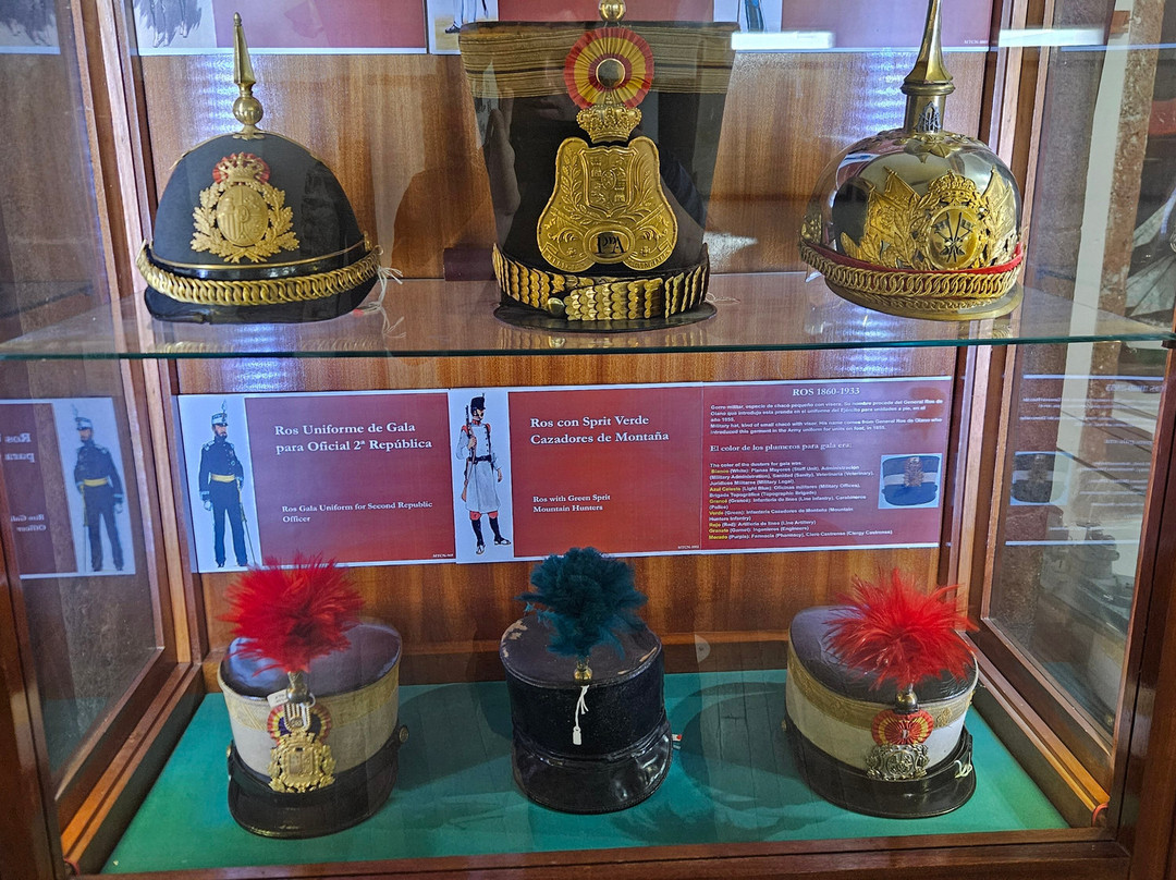 Museo Historico Militar de Canarias-圣克鲁斯-德特内里费必去景点