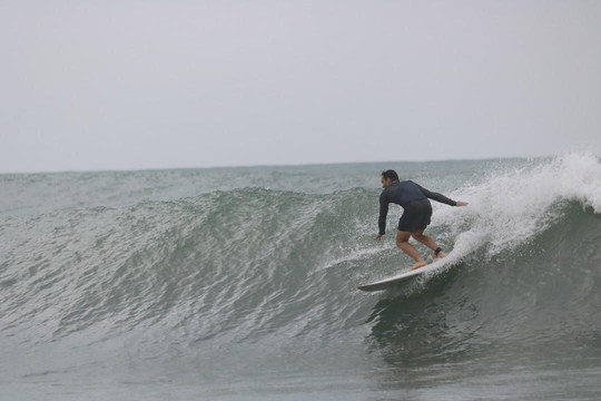 Mr Brights Surf School-Kokrobite必去景点
