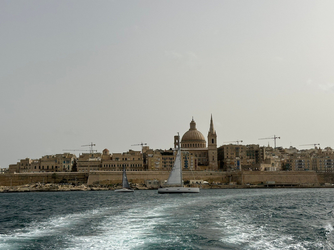 Valletta Ferry Services-斯利马必去景点