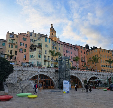 Promenade du Soleil-芒通必去景点