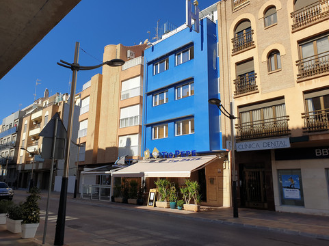 瑞虎佩佩酒店主图