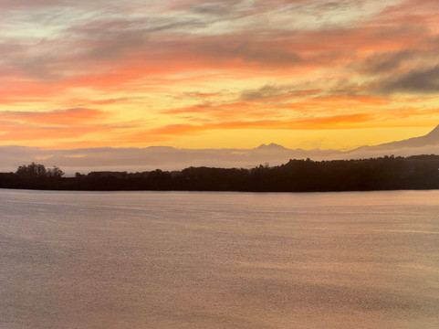 Venture Experiences-纳塔莱斯港必去景点