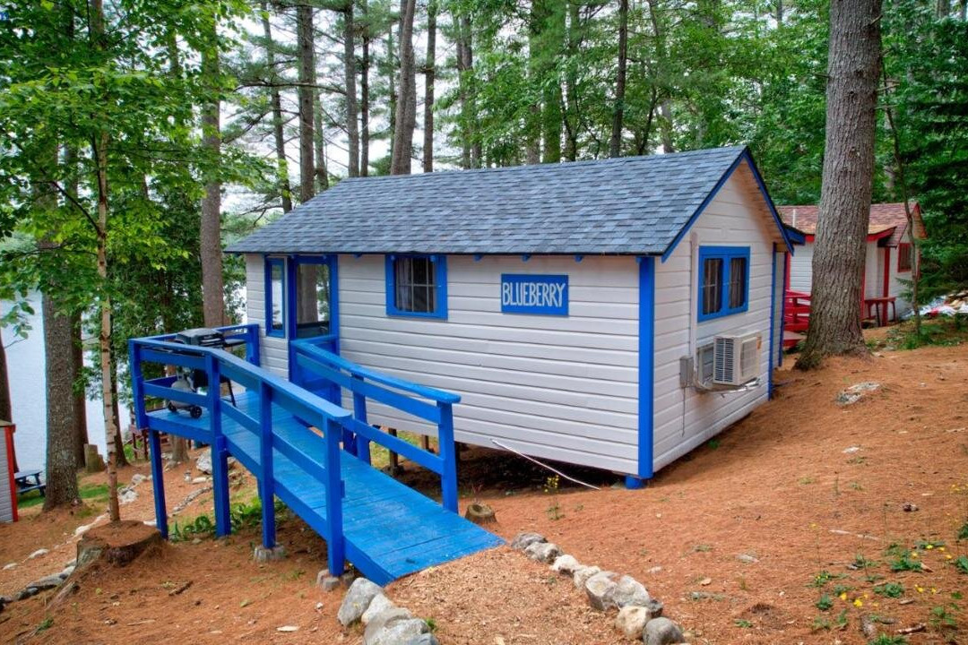 Getogether Pines Lakeside Cabin Resort
