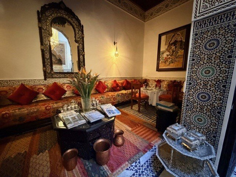 摩洛哥传统庭院玛雅套房及水疗酒店主图