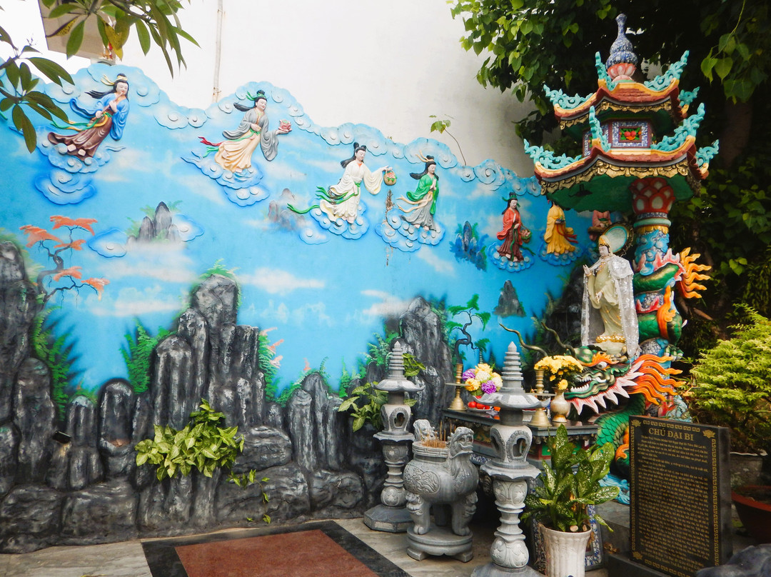 Dinh Ba Thuy Long Thanh Mau-扬东必去景点