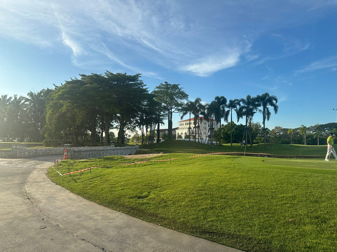 Summit Windmill Golf Course-挽披县必去景点