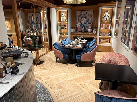 CARVER, Buffet du Villa Lara