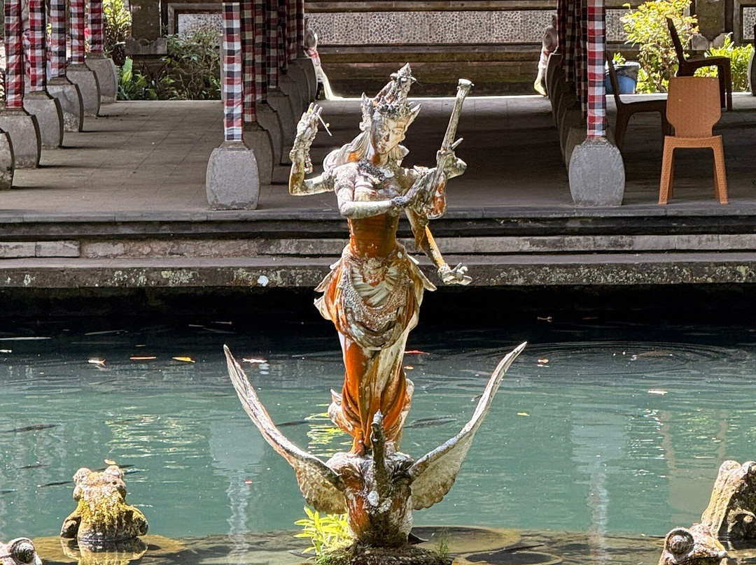 古农卡威斯巴图圣泉寺-Sebatu必去景点