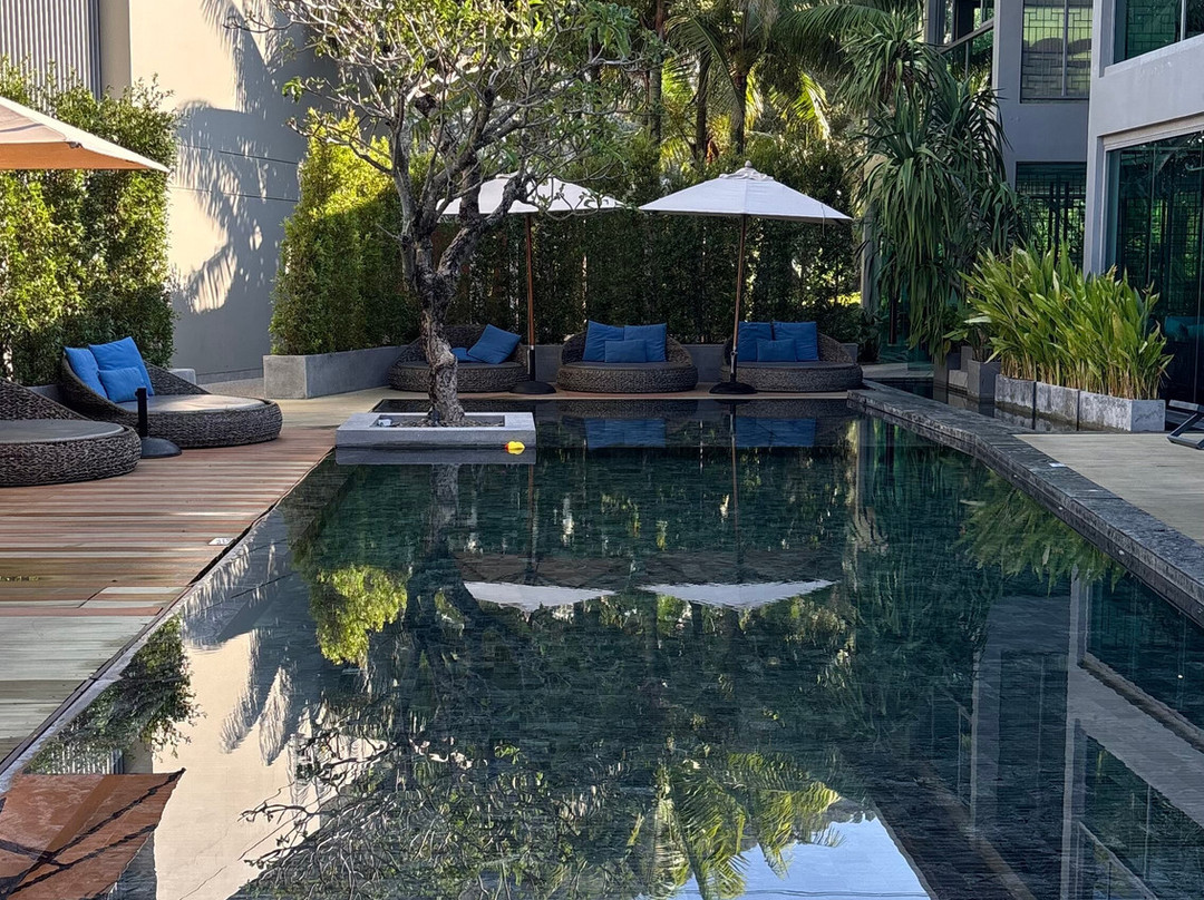 安逸普吉岛芭东酒店主图