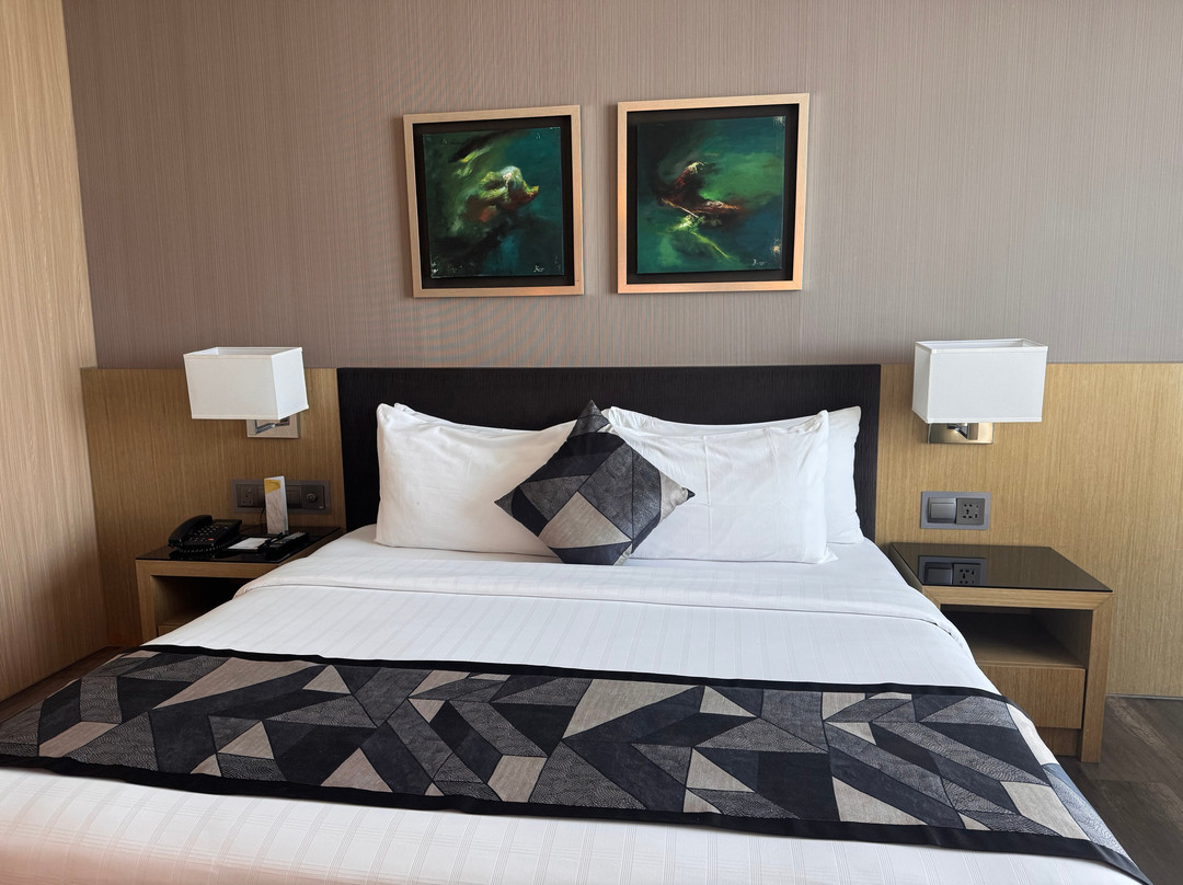 槟城日光酒店主图